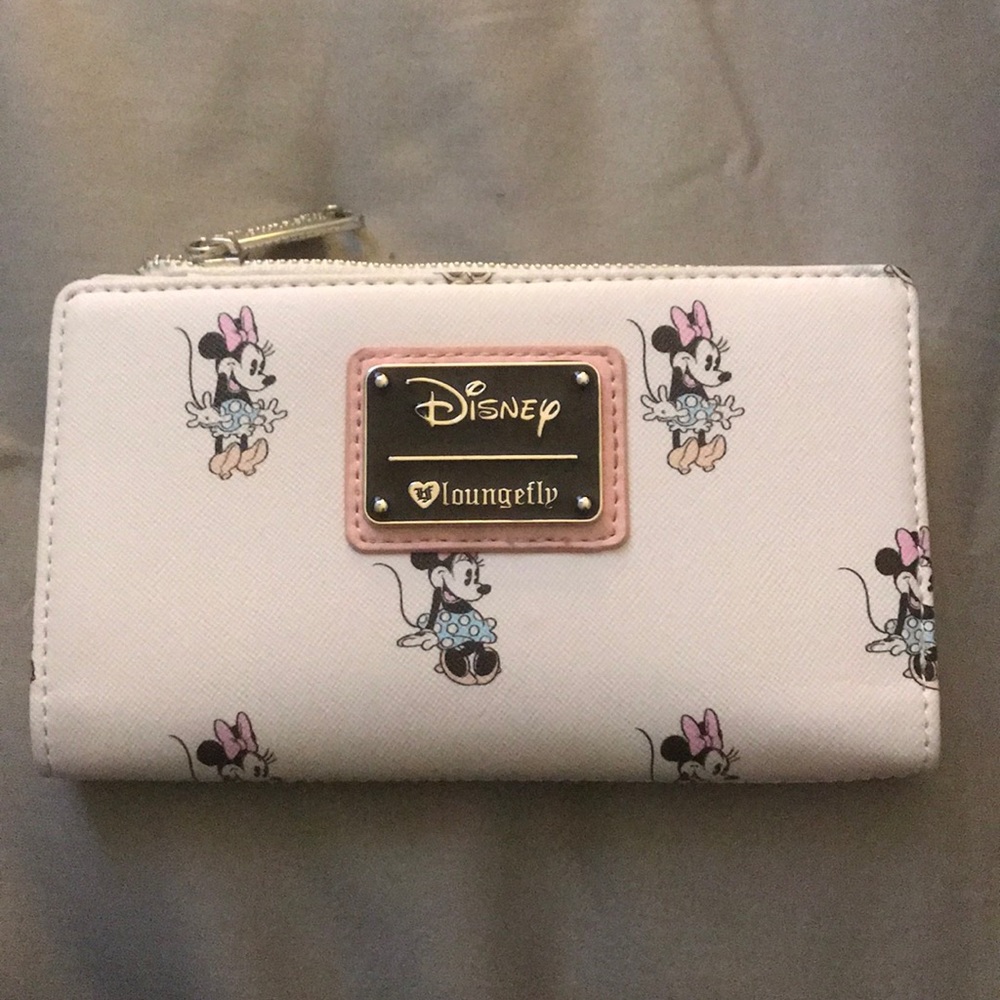 Loungefly Disney Minnie Mouse Zipper Flap Wallet